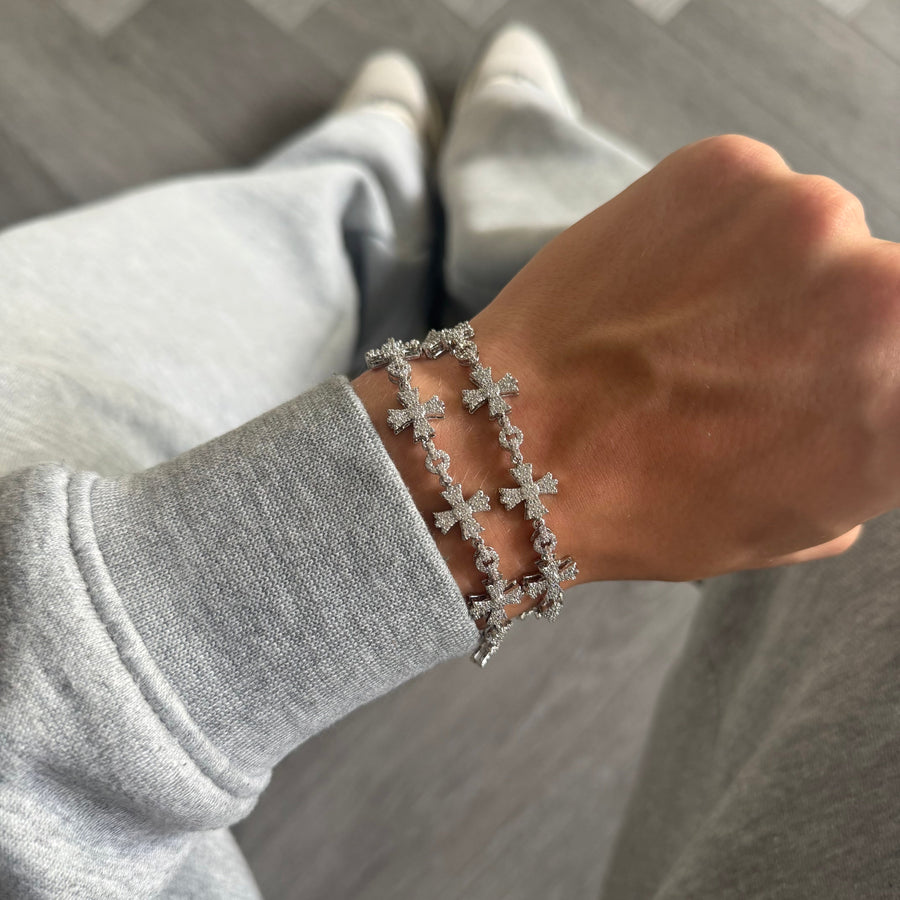 Cross Link Bracelet