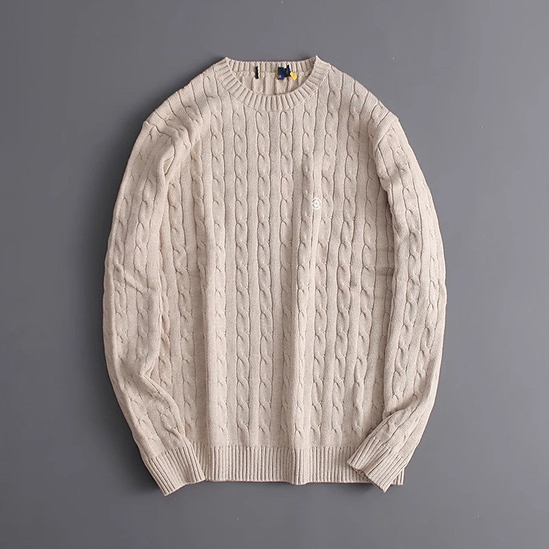 BELNAY Crest Cable Sweater