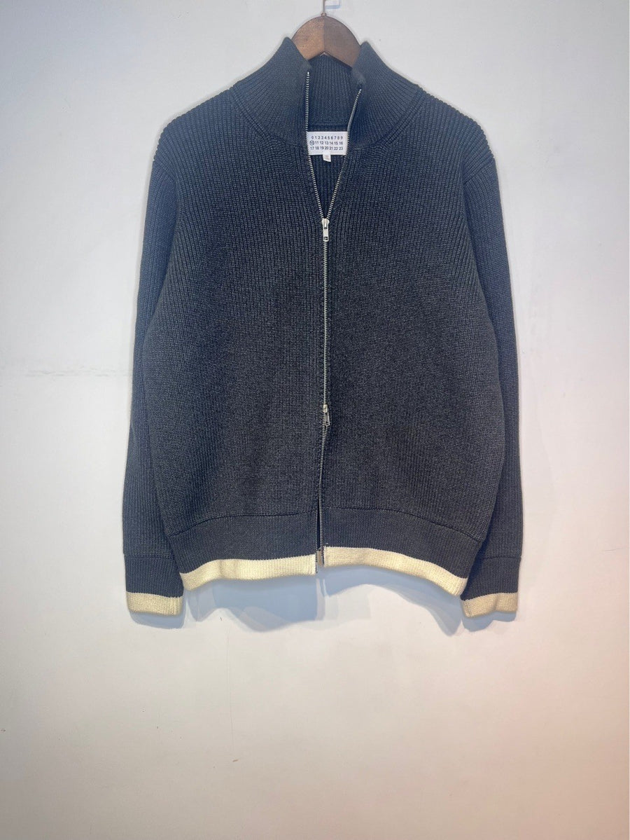BELNAY Contrast Hem Zip Cardigan