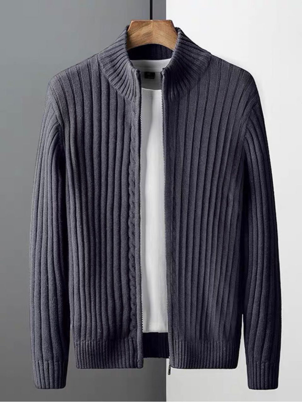 BELNAY Cable Zip Cardigan