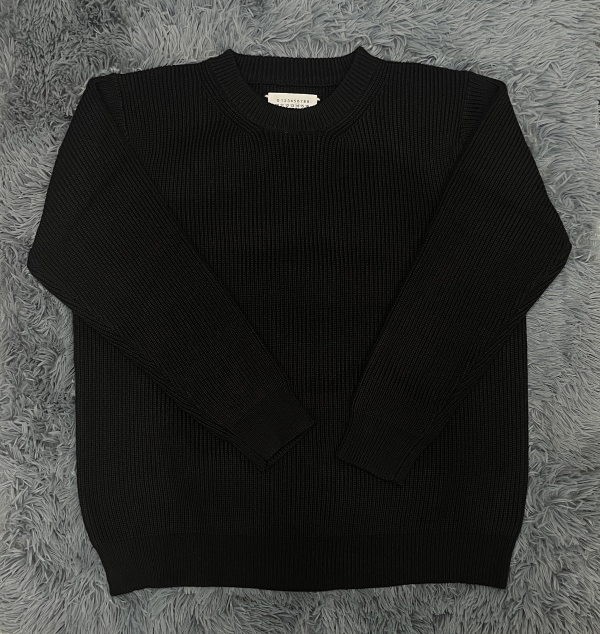 BELNAY Ribbed Crew Neck Sweater