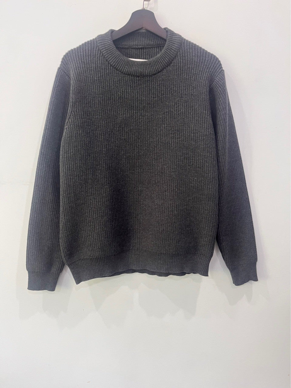 BELNAY Ribbed Crew Neck Sweater